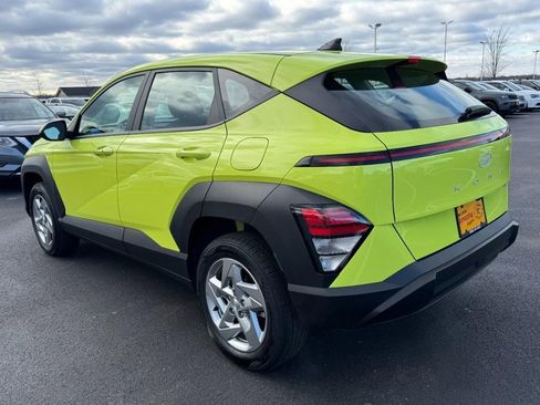 Certified 2025 Hyundai Kona SE image 5