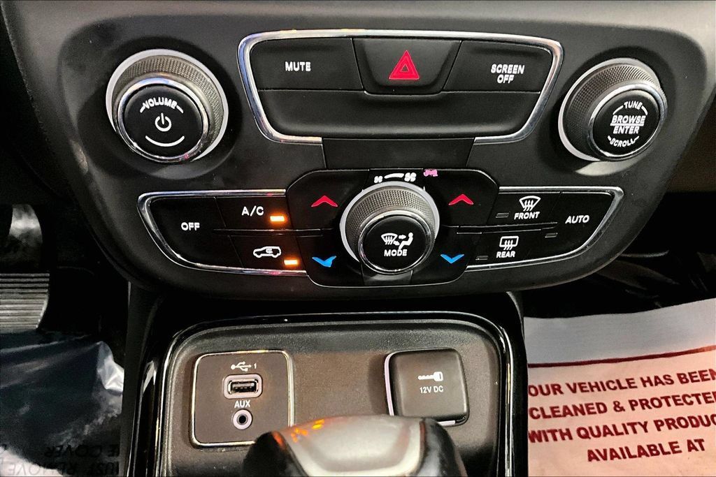 Used 2019 Jeep Compass Limited FWD image 32