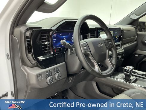 Used 2024 Chevrolet Silverado 1500 ZR2 image 13