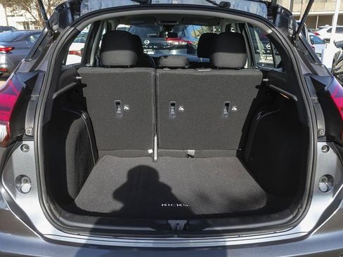 Certified 2025 Nissan Kicks Play S image 25