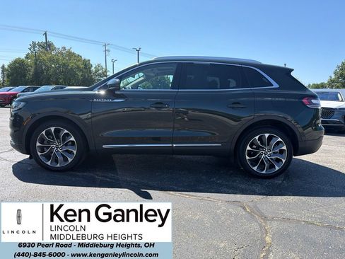 Used 2023 Lincoln Nautilus Reserve AWD/4WD image 10