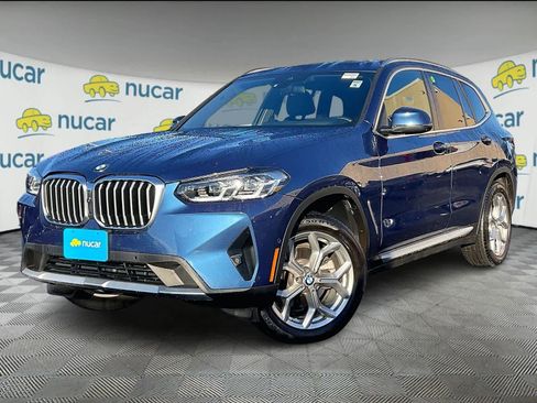 Used 2024 BMW X3 xDrive30i w/ Premium Package image 3