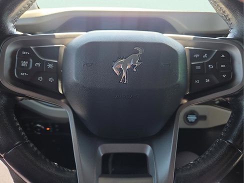 Used 2023 Ford Bronco Badlands w/ Sasquatch Package AWD/4WD image 19