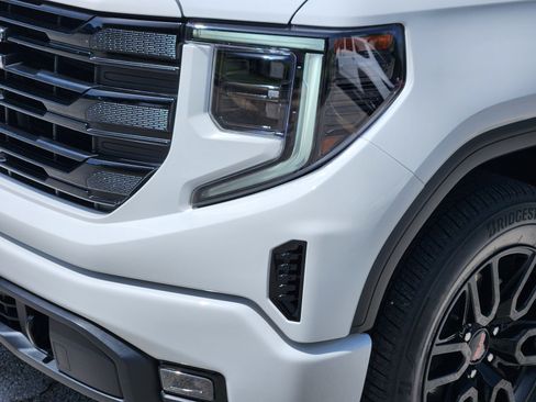 Used 2024 GMC Sierra 1500 Elevation AWD/4WD image 27