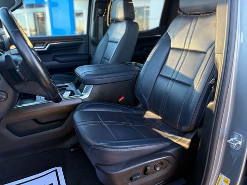 Used 2024 Chevrolet Silverado 1500 High Country AWD/4WD image 19