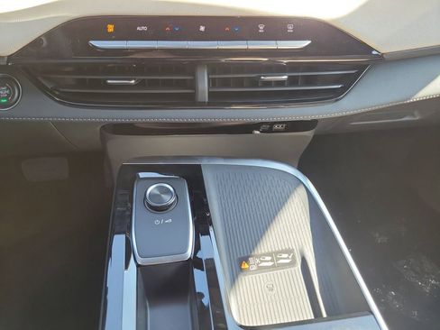 New 2026 Buick Enclave Preferred FWD image 28