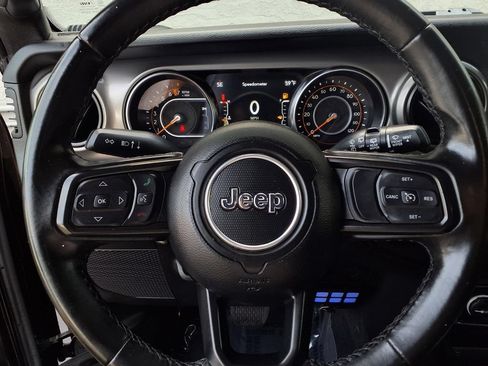 Used 2022 Jeep Wrangler Unlimited Sport AWD/4WD image 11