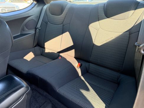 Used 2016 Hyundai Genesis 3.8 RWD image 13