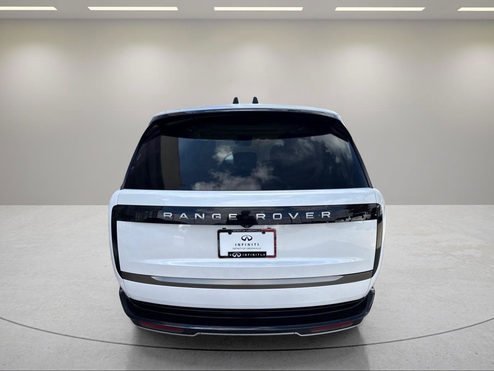 Used 2024 Land Rover Range Rover SE AWD/4WD image 11