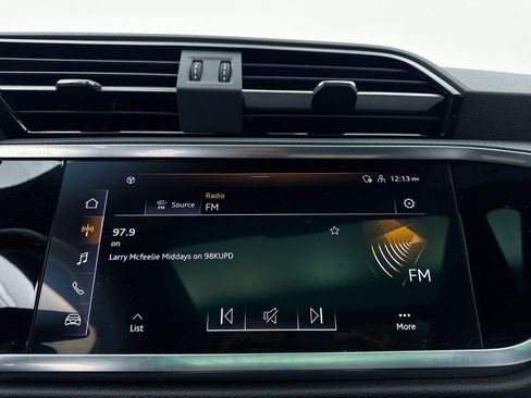 Used 2023 Audi Q3 2.0T Premium Plus w/ Premium Plus Package image 5