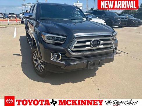 Used 2023 Toyota Tacoma Limited AWD/4WD image 1