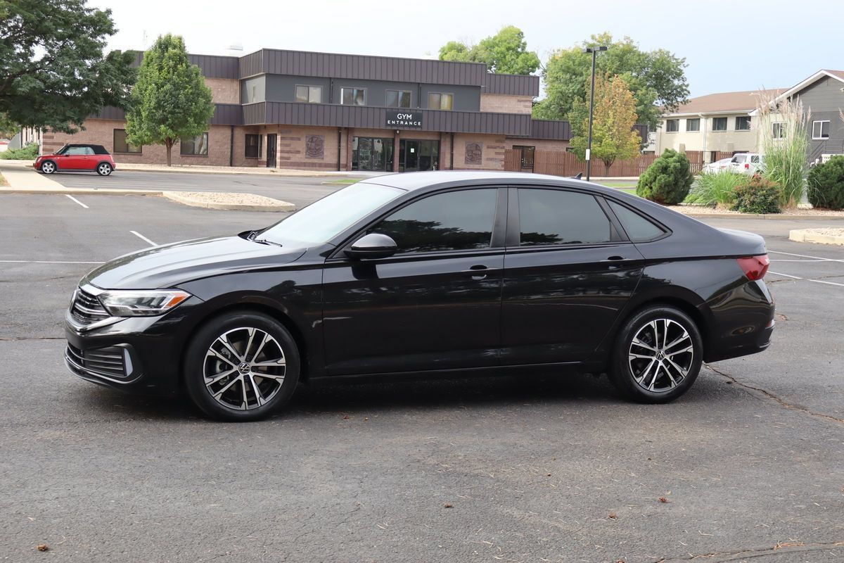Used 2022 Volkswagen Jetta Sport FWD image 10