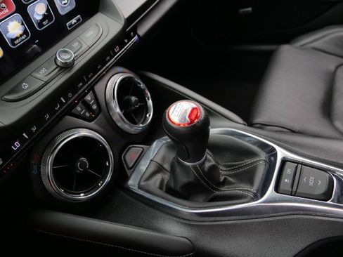 Used 2018 Chevrolet Camaro SS image 17