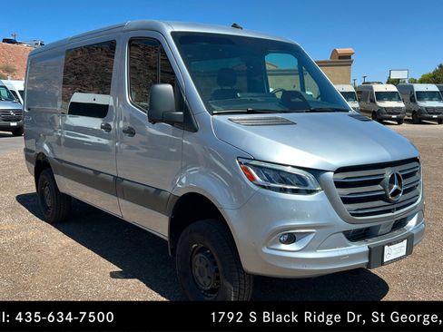 Used 2026 Mercedes-Benz Sprinter 2500 image 7