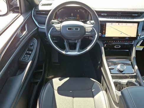 New 2026 Jeep Grand Cherokee Altitude AWD/4WD image 8