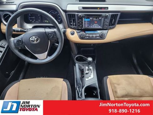 Used 2017 Toyota RAV4 XLE image 29