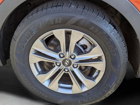 Used 2015 Hyundai Santa Fe Sport image 9