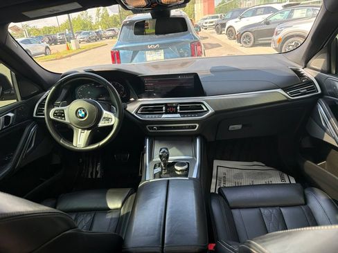 Used 2020 BMW X6 M50i AWD/4WD image 9
