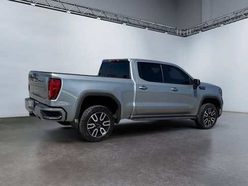 Used 2023 GMC Sierra 1500 AT4 w/ AT4 Premium Package AWD/4WD image 3