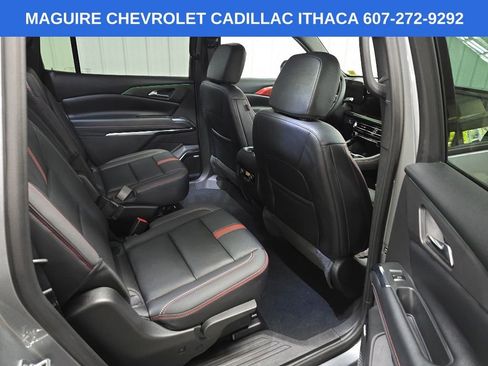Used 2026 Chevrolet Traverse RS AWD/4WD image 18