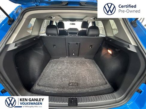 Used 2022 Volkswagen Taos SE w/ Panoramic Sunroof Package AWD/4WD image 25