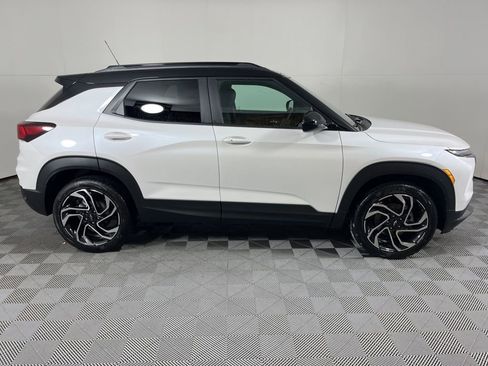 New 2026 Chevrolet TrailBlazer RS w/ Convenience Package image 3