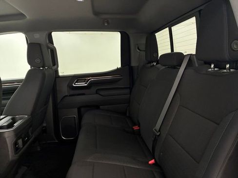 Used 2024 Chevrolet Silverado 1500 LT Trail Boss w/ Convenience Package II image 18