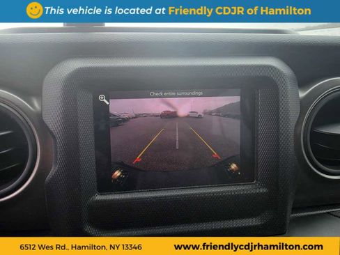 Used 2023 Jeep Gladiator Sport image 23