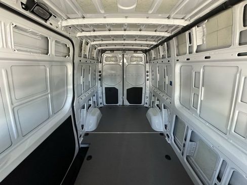 New 2025 Mercedes-Benz Sprinter 2500 image 15