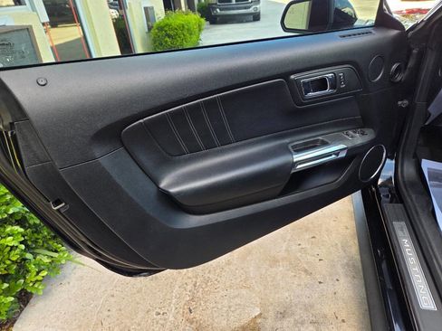 Used 2016 Ford Mustang GT Premium w/ GT Performance Package RWD image 10