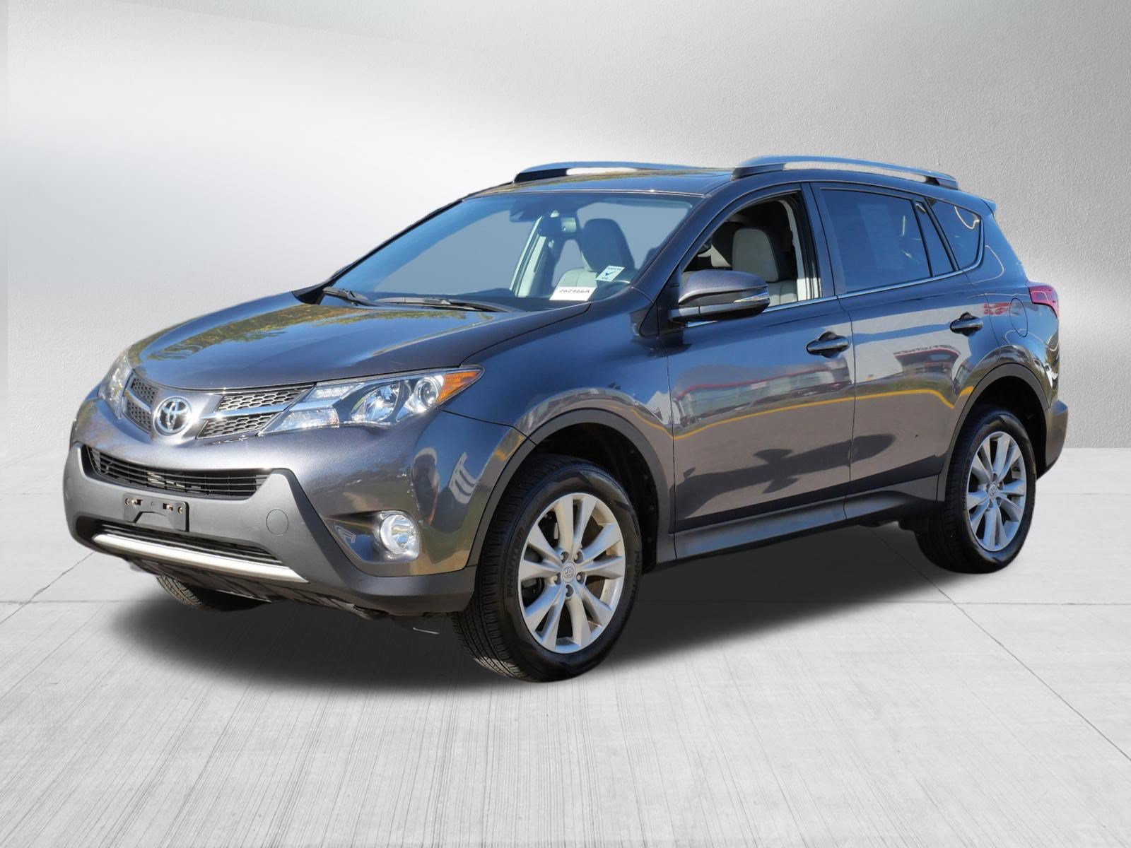 Used 2014 Toyota RAV4 Limited w/ Technology Package AWD/4WD image 3