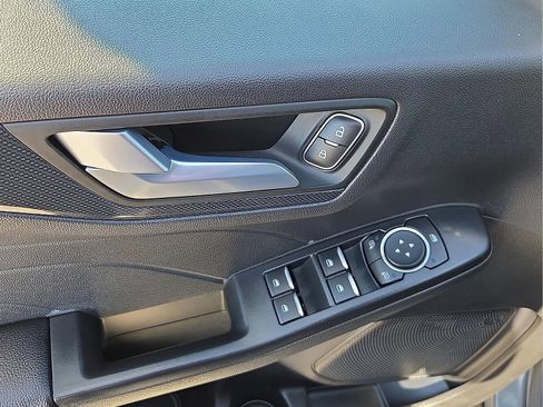 Used 2025 Ford Escape ST-Line image 13