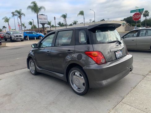 Used 2004 Scion xA FWD image 5