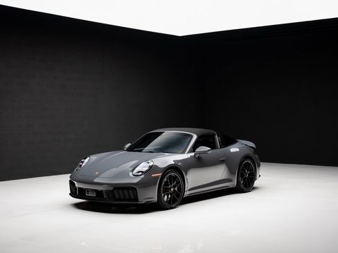 Used 2025 Porsche 911 Targa 4 GTS image 4