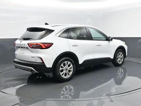 Used 2023 Ford Escape Active image 23