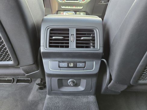 Used 2020 Audi SQ5 Premium w/ Convenience Package image 26