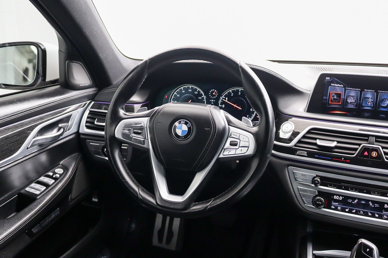 Used 2017 BMW 740i RWD image 19