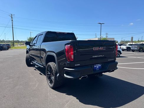 Used 2021 GMC Sierra 1500 Denali w/ Technology Package AWD/4WD image 3