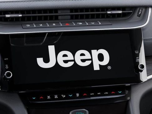 New 2026 Jeep Grand Cherokee Limited w/ Limited Altitude Package RWD image 18