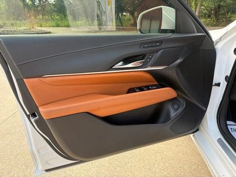 Used 2021 Cadillac CT4 Premium Luxury w/ Climate Package AWD/4WD image 7