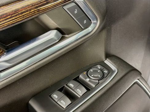 Used 2024 GMC Sierra 1500 Elevation w/ LPO, Elevation Black Package AWD/4WD image 18