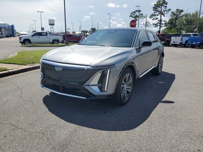 New 2025 Cadillac Lyriq Luxury