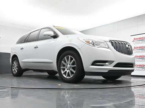 Used 2017 Buick Enclave Leather FWD image 35