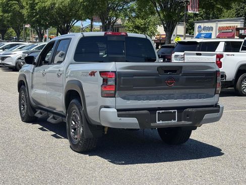 Used 2025 Nissan Frontier PRO-4X AWD/4WD image 6