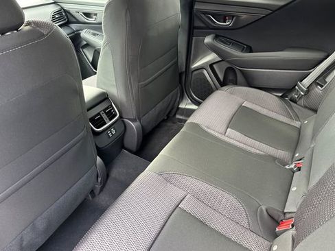 Used 2025 Subaru Outback Premium image 9