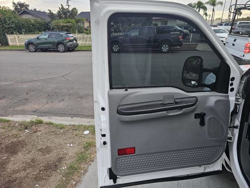 Used 2007 Ford F250 XL image 19