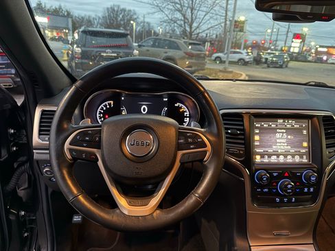 Used 2015 Jeep Grand Cherokee Limited image 52