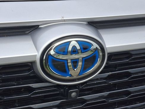 Used 2023 Toyota RAV4 XSE AWD/4WD image 13