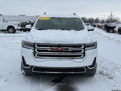 Used 2023 GMC Acadia SLT image 3