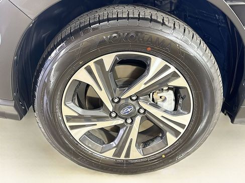 Certified 2025 Subaru Crosstrek 2.0i Premium image 37